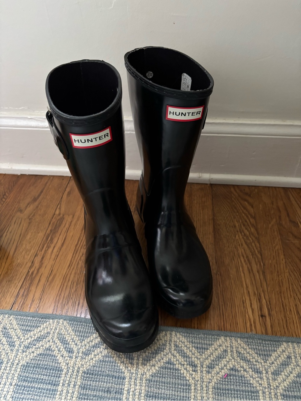 Hunter Black Glossy Mid-Calf Rain Boots